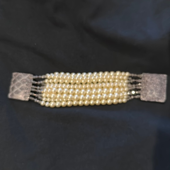 Millianna Pearl bracelet cuff. Silver/grey snake skin magnetic closure. - Picture 1 of 3